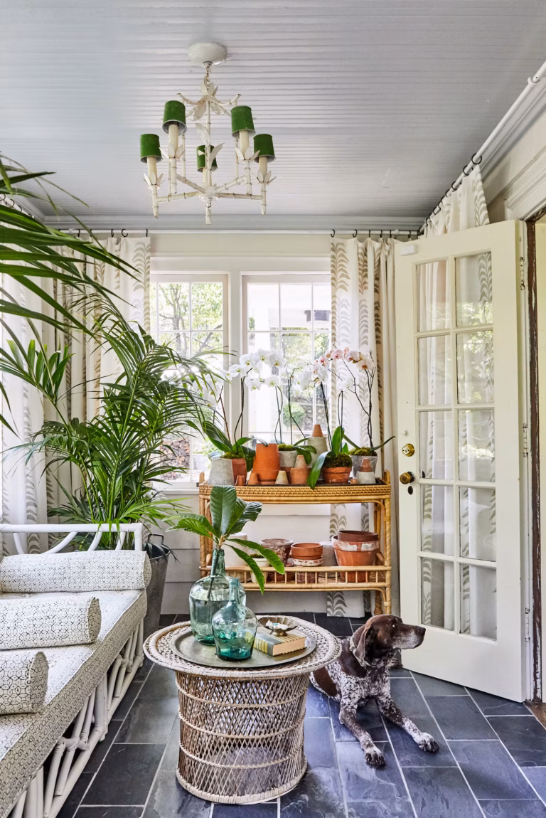 corner-decorating-ideas-chadduck-hillegas2018-06-hb-0352-copy-1634243803